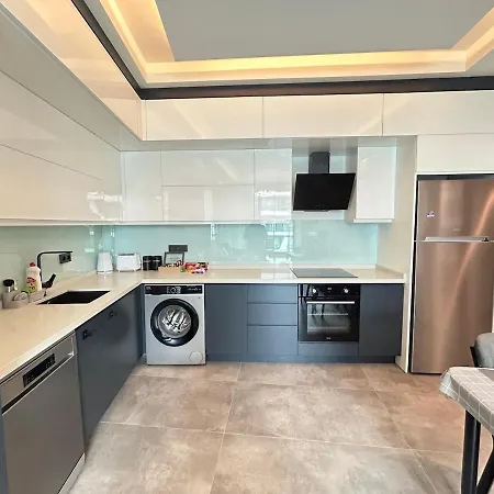 Luxury 5-stars Apartment
