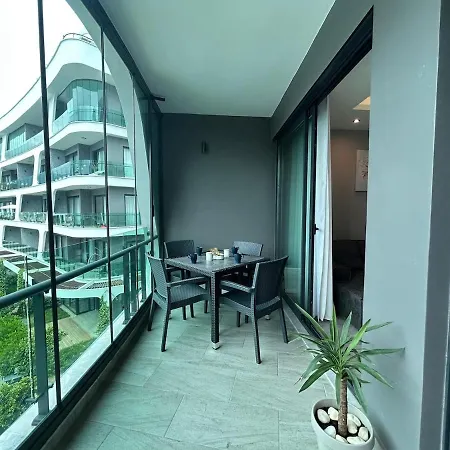 Luxury 5-stars Apartment