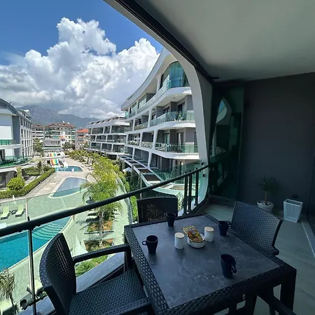 Luxury 5-stars Apartment *
